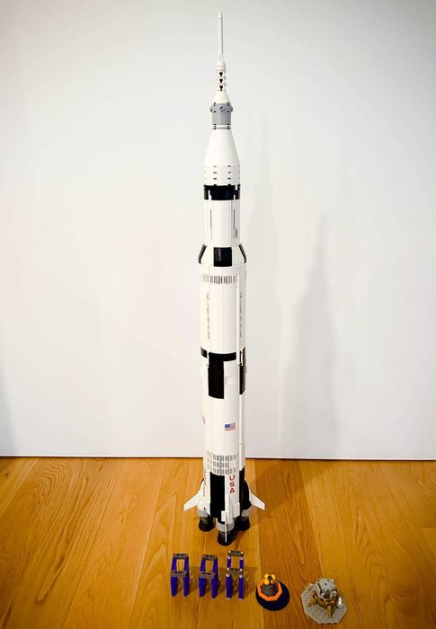 LEGO 92176: NASA Apollo Saturn V (Opened/Used)