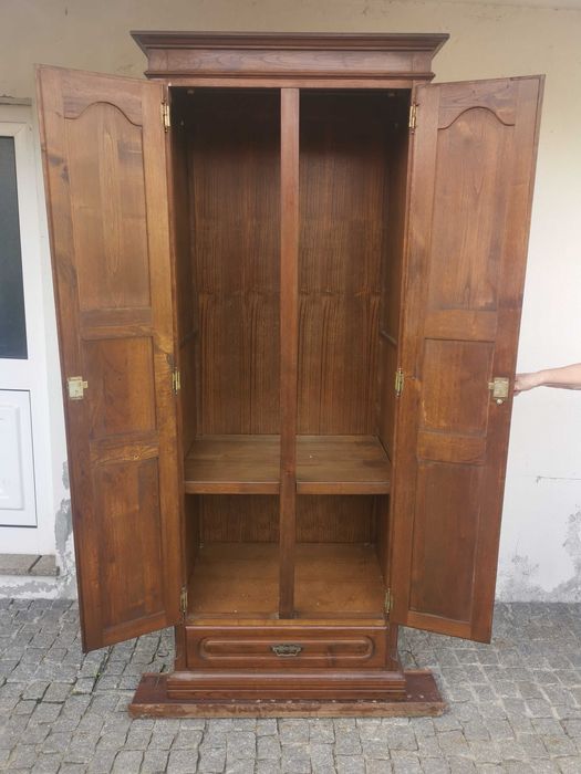 Móveis em bom estado