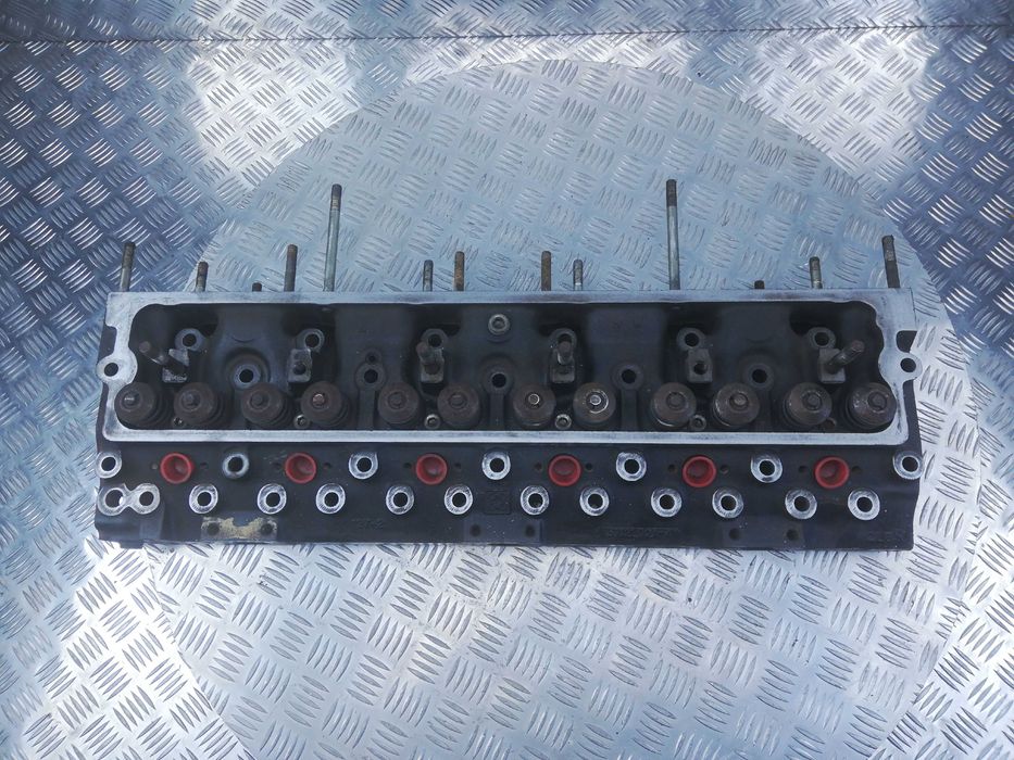 Głowica do silnika Perkins 1006. Cylinder head Perkins 1006