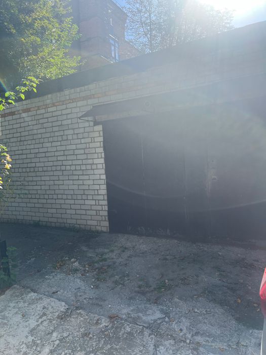 Окремий гараж на 2 авто