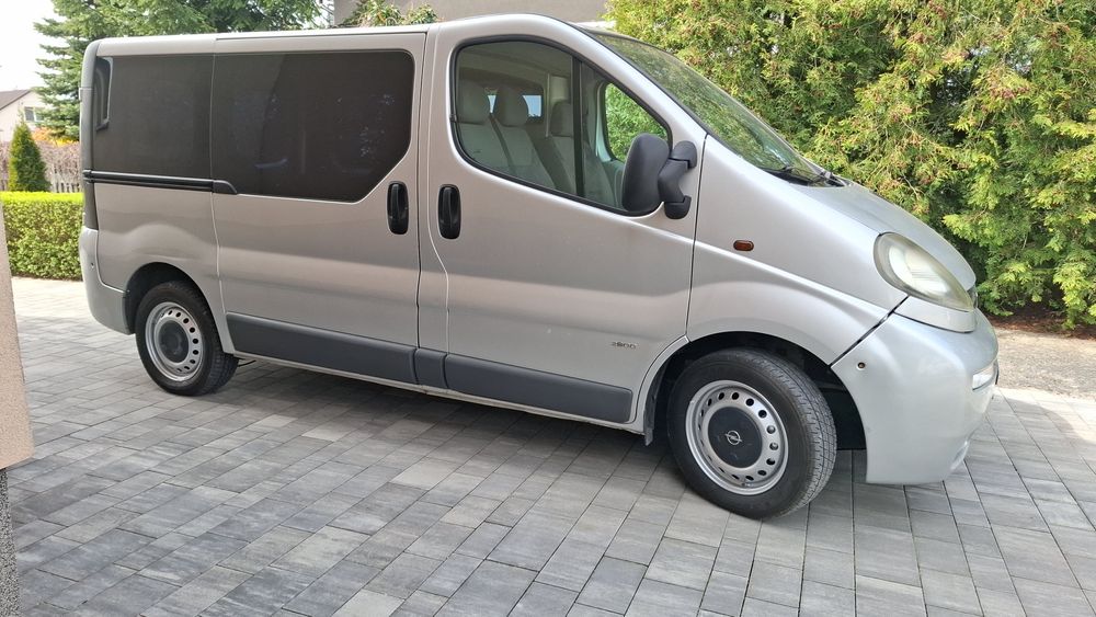 Opel Vivaro/Trafic / 2x drzwi boczne