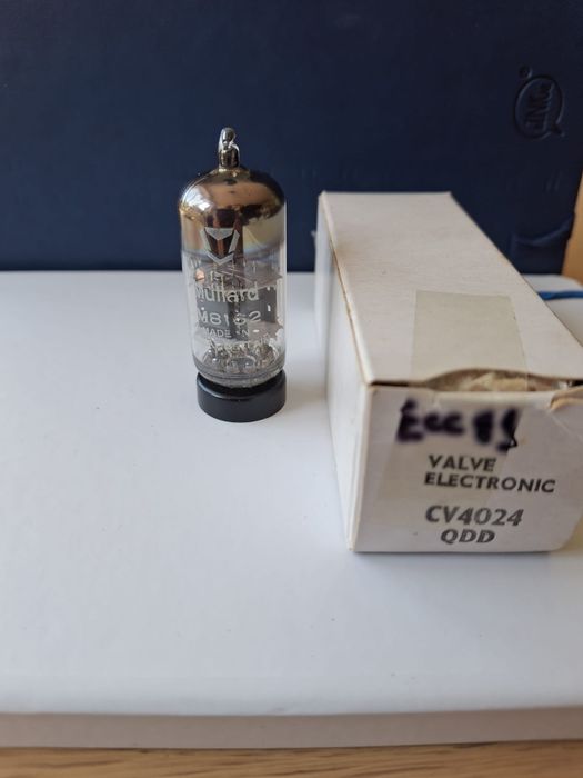 Mullard M8162 Ecc81