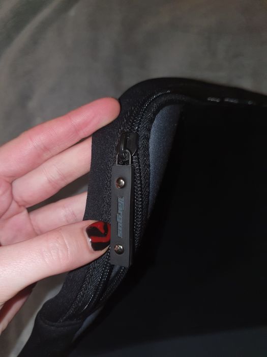 torba na laptopa etui na laptop obudowa Targus
