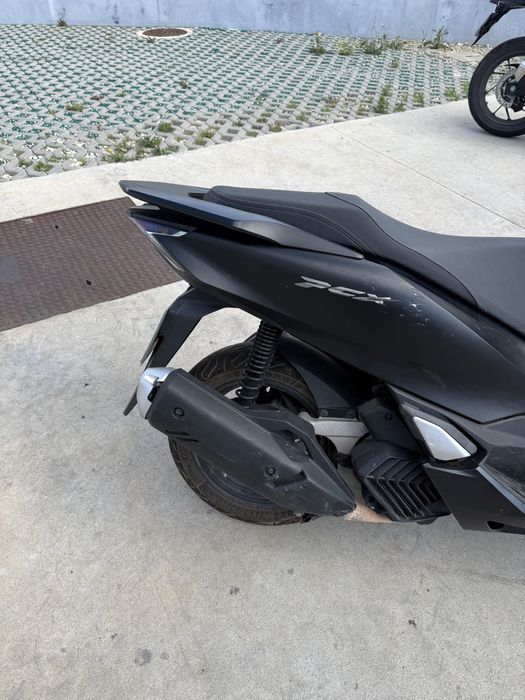 Vendo pcx 2024 acidentada 14mil km