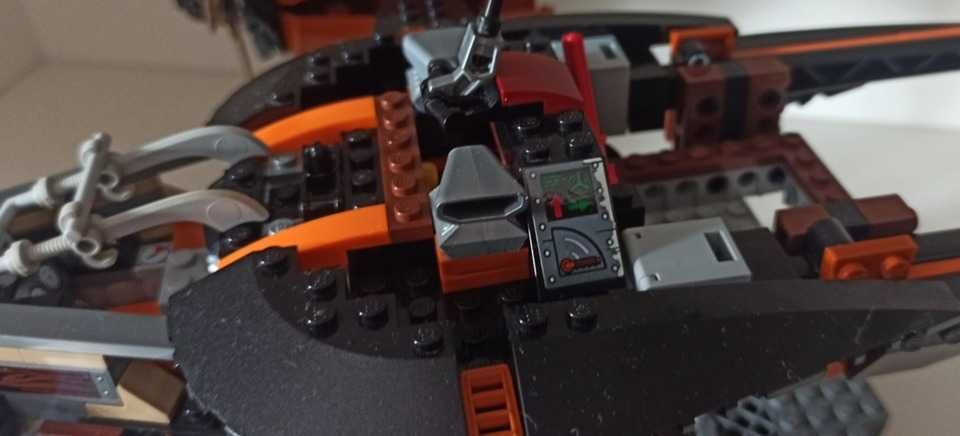 Lego Ninjago Twierdza Nieszczęścia 70605