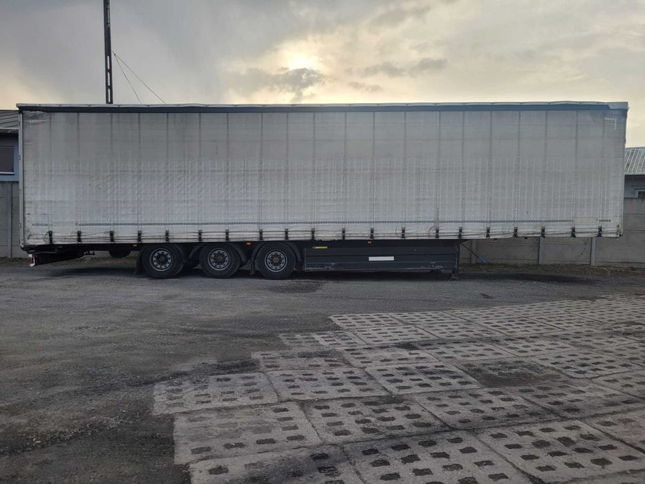 Naczepa schwarzmuller