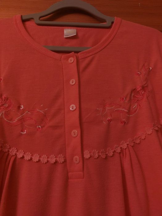 Koszula nocna z haftem