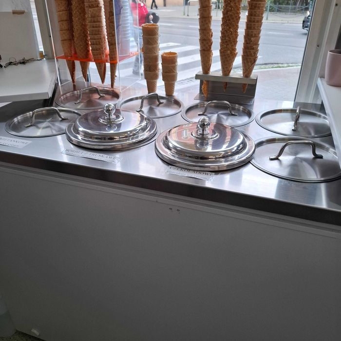 Konserwator do lodów jest sprzedawany na 8 pojemnikach+6 zapas