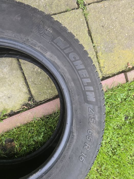 Komplet opon 215/65 R16