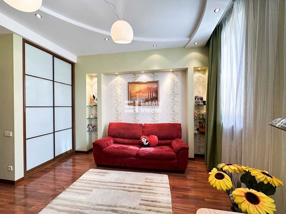 Продам 3 кімн. квартиру в новобудові на вул. Отакара Яроша, 22