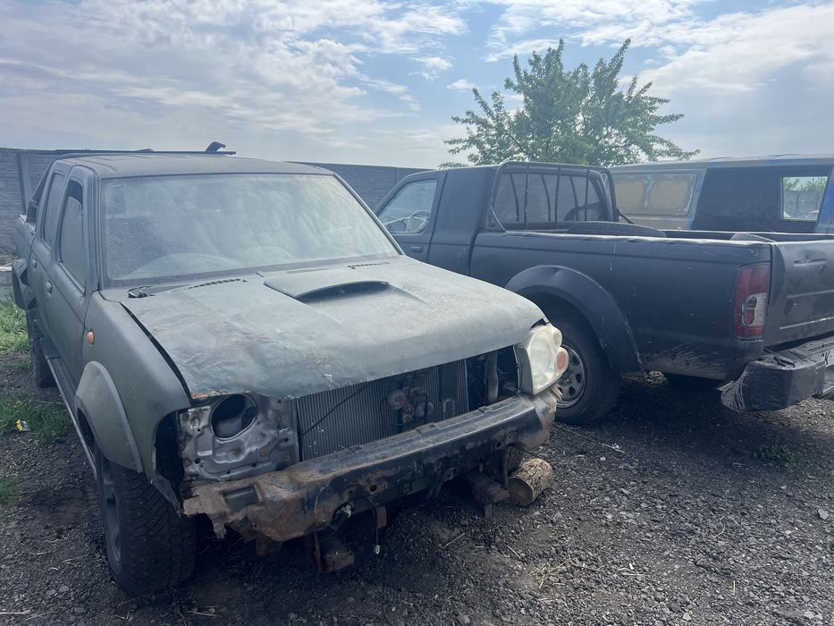 Продам задний мост Передний мост мотор Nissan Nавара D22