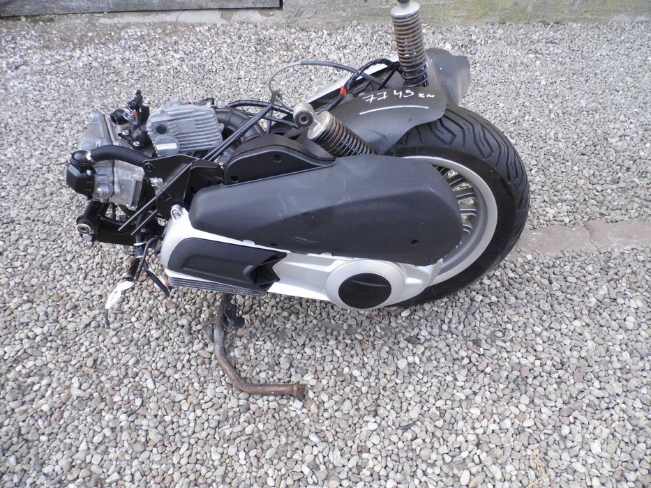 SILNIK PIAGGIO BEVERLY 125 IE X10  sprawny wys 7749 km