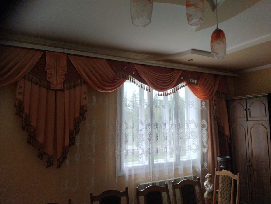 Продаються ламбрекен, тюль, штори