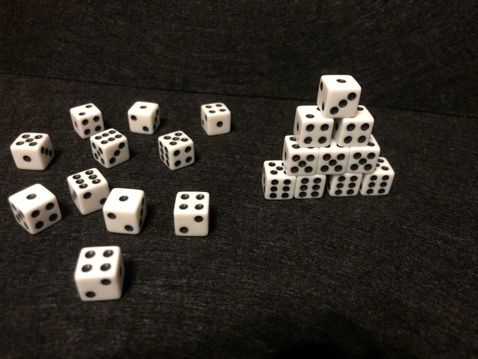 Фишки игровые (нарды,шашки)+зарики