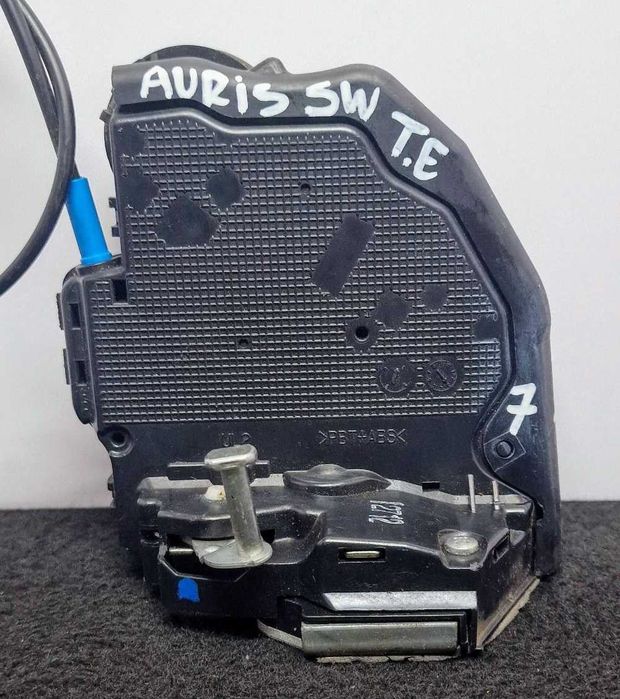 Fechadura / Fecho Porta Trás Esquerdo - TOYOTA AURIS