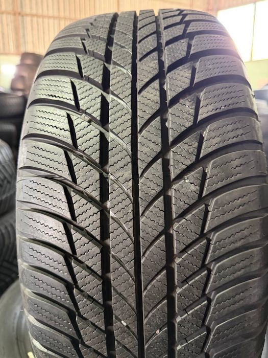 225/45/18 Bridgestone  2022-2024