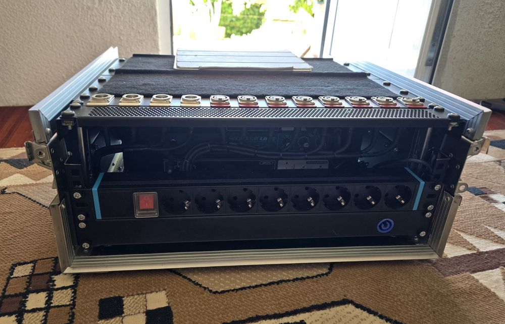 Soundcraft UI12 + Rack