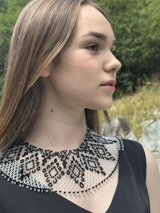 Силянка ,чокер ,гердани з бісеру