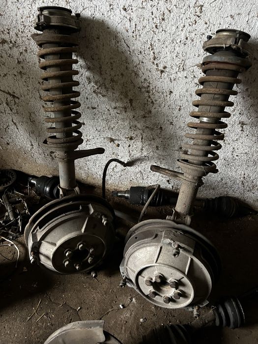 Продам передние стойки таврия