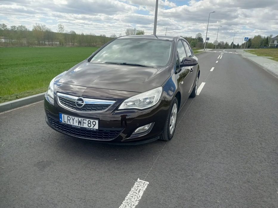 Opel Astra 1.4 Benzyna | Niski przebieg | Bogate wyposażenie