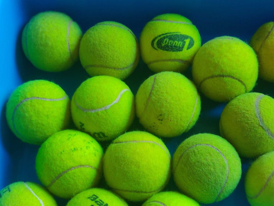 conjunto de bolas de tenis