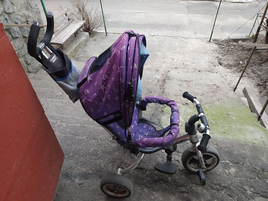 Продам детский трёхколёсный велосипед, с ручкой управления для родител