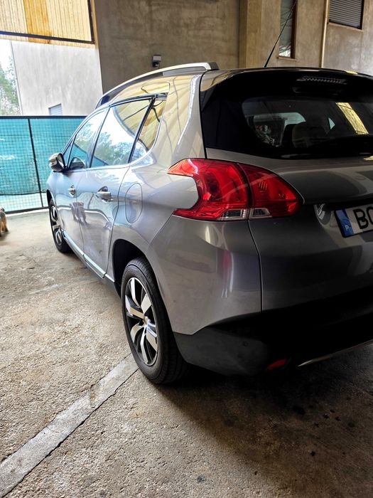 Peugeot 2008 — fotografia 3