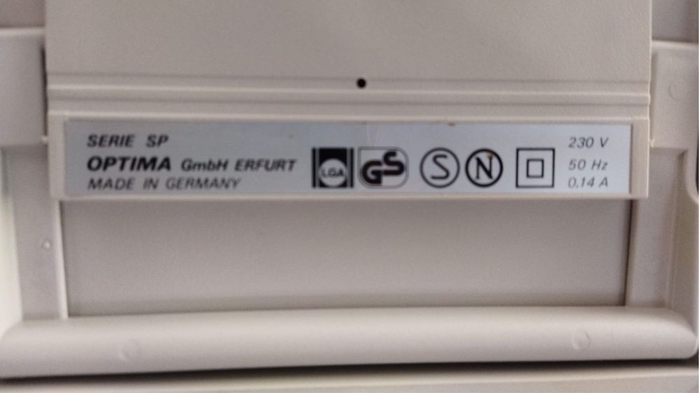 Maquina de escrever antiga