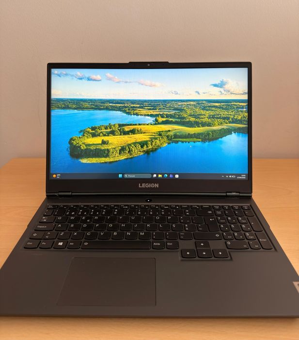 Portátil Lenovo Legion 5 15IMH05 — i7-10750H | GTX 1650 Ti | 16GB RAM | Ecrã 144Hz