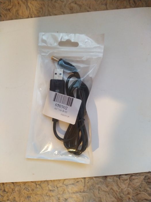 Кабель на 12 вольт до роутера.