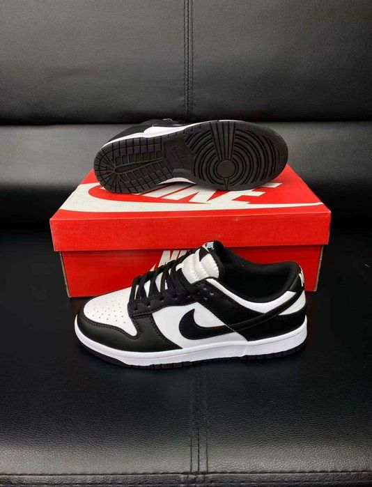 Nike Dunk Low Czarny R.37,5