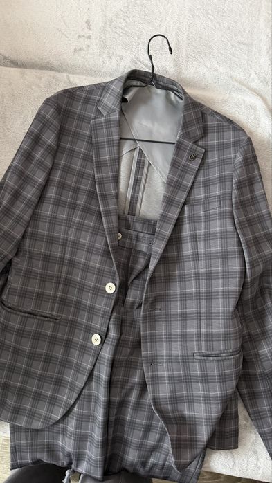 Костюм чоловічий