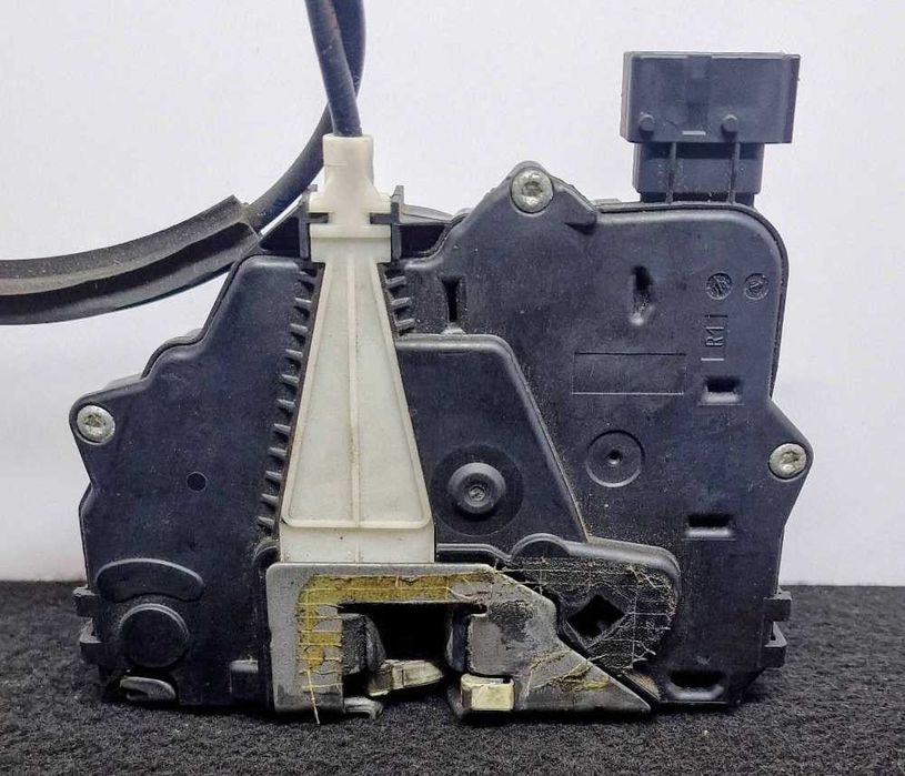 Fechadura / Fecho Porta Frente Direito 51858830 - FIAT PUNTO EVO