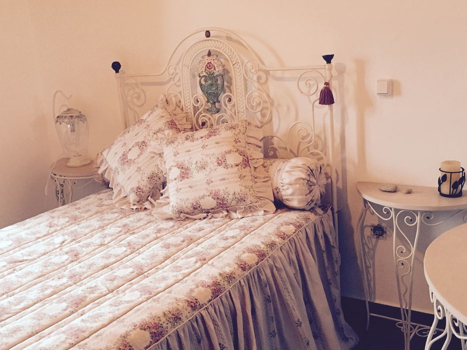 Mobilia de quarto em Ferro