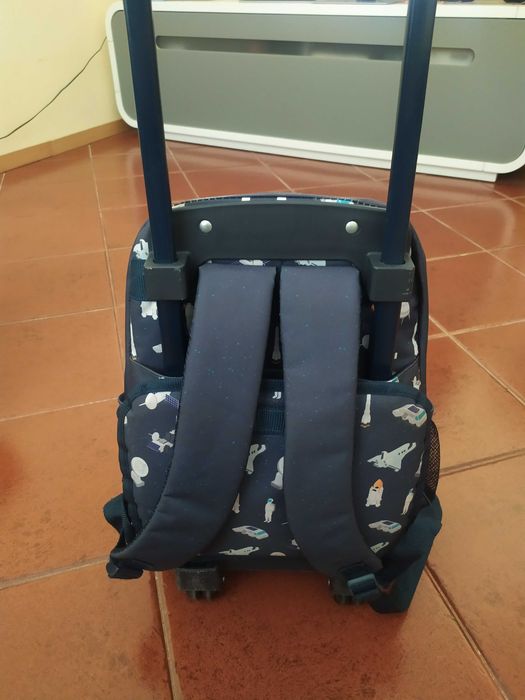 Mochila escolar trolley (Note it) com lancheira incluída (baratinha)