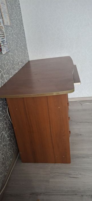 Стол комп'ютерний,  шкільний ,великий