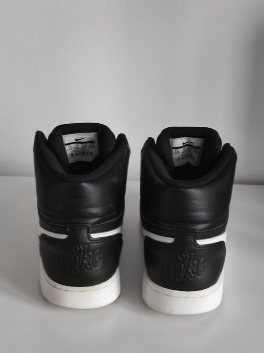 Nike Ebernon Mid r. 38.5