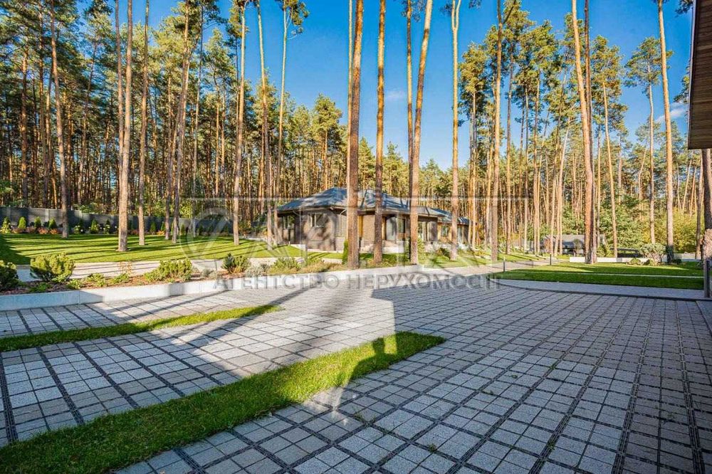 Продаж / Будинок / 440 м2 / Гнідин / вул. Успішна, 7