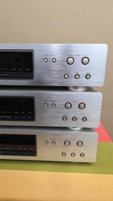 Tuner Marantz ST 6000
