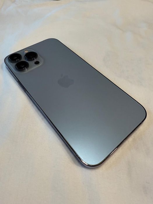 iPhone 13 Pro Max 256GB Blue + Offer of 4 Cases64354208133891122