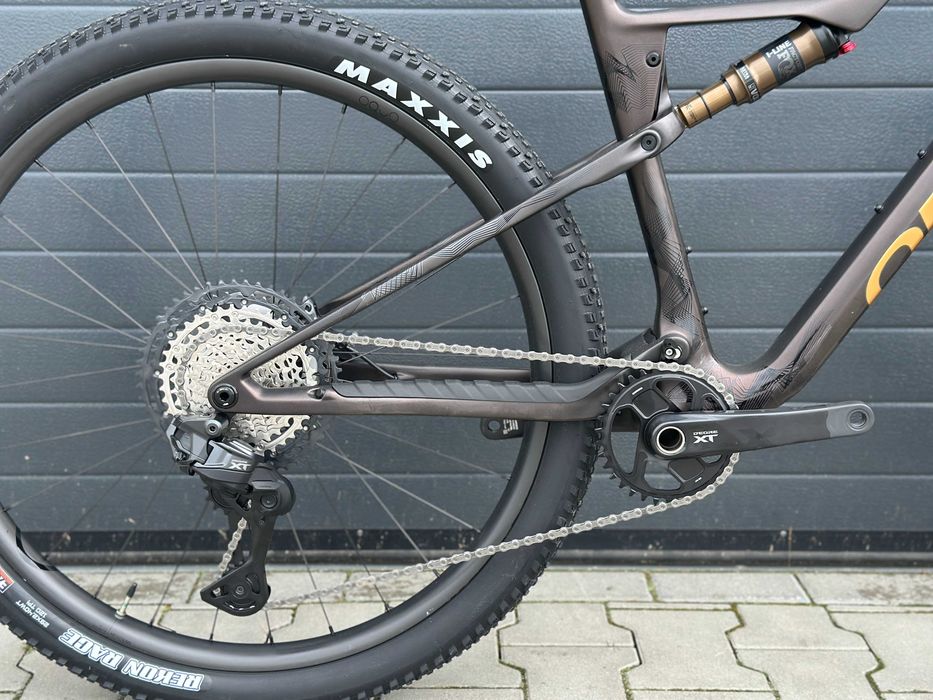 Rower górski Orbea Oiz M-PRO  Shimano XT di2 2026 rozmiar M oraz L Cosmic Carbon
