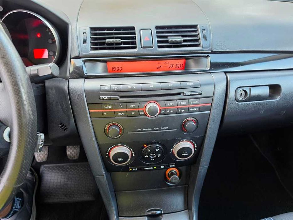 Mazda 3 — fotografia 10