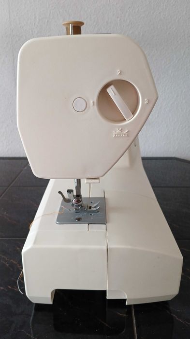 Sprzedam maszynę do szycia  łucznik  Zofia