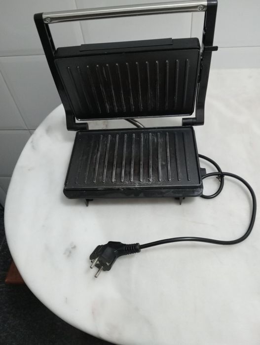 Tosteira sanduicheira