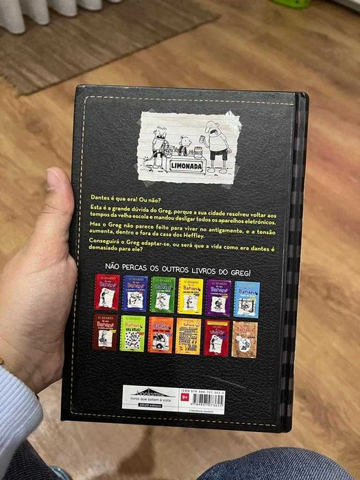 Vendo livro de coleção