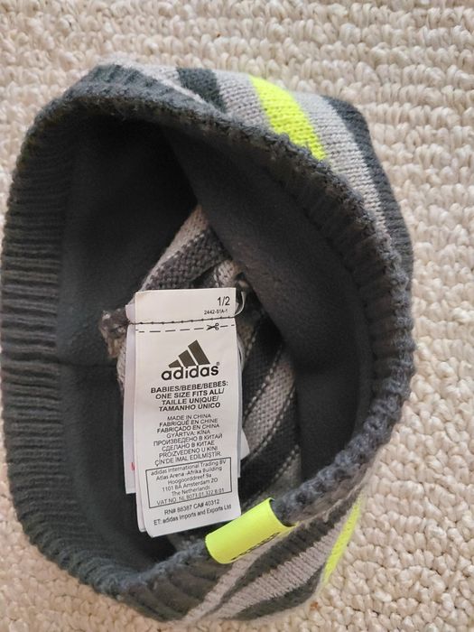 Czapka dziecięca w paski jesień zima Adidas