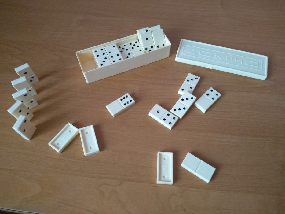 Шахмати+шашки+доміно біле+деревяна дошка(36.5*36.5 см)