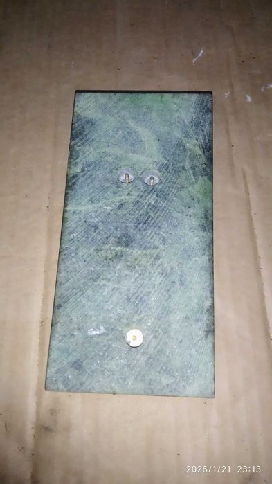 Подставка для часов Молния, Барабан на камне