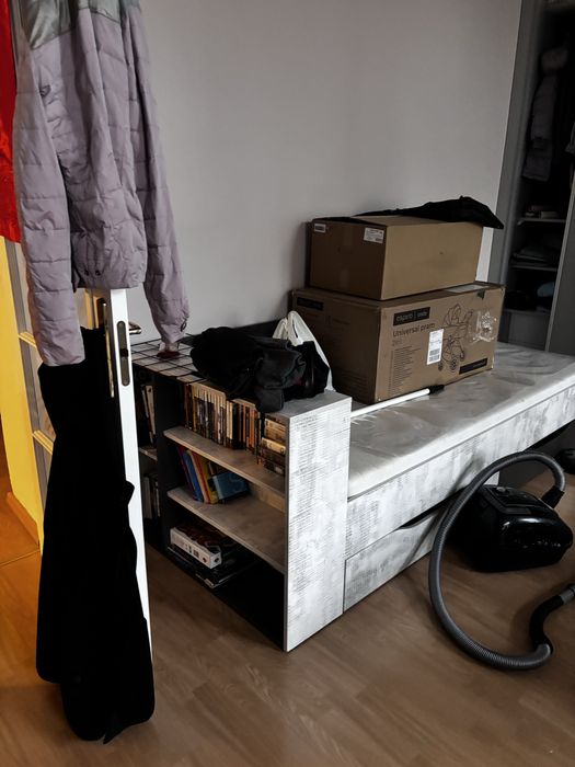 Piekne młodzieżowe mebelki