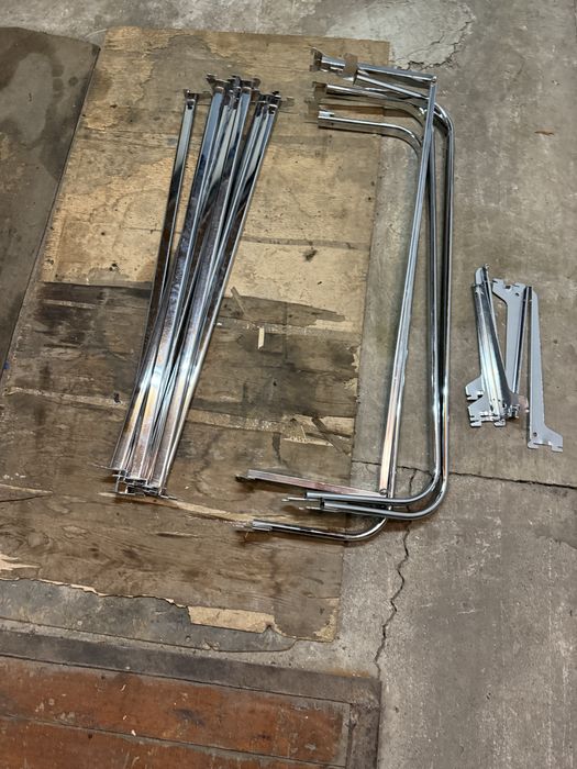 Вішаки,гусаки,флейти,кріплення